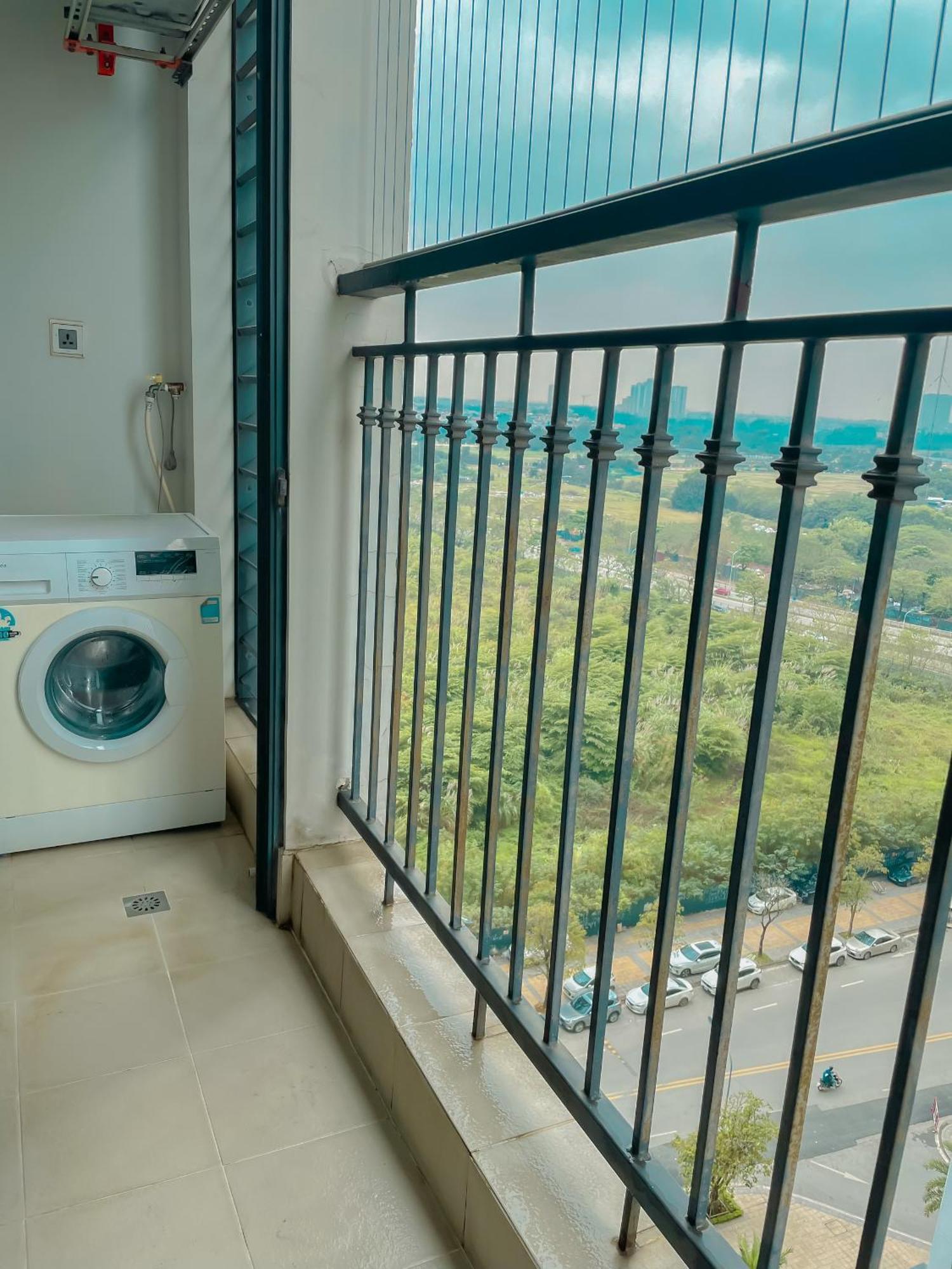Rosee House -Luxury Apartment In Vinhomes Greenbay Ханой Екстериор снимка