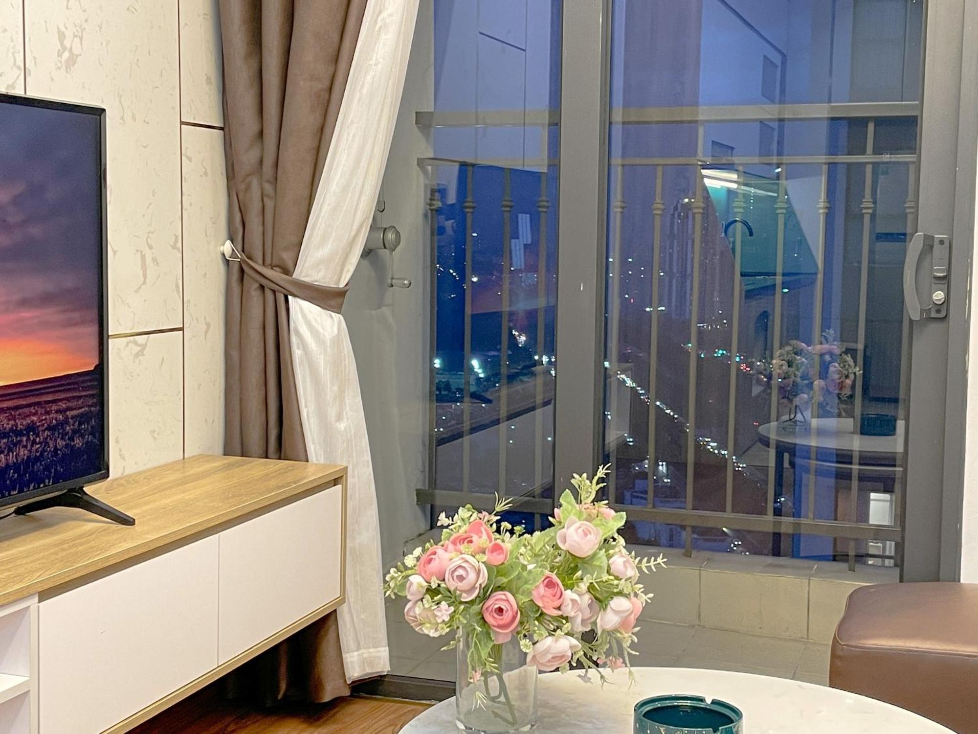 Rosee House -Luxury Apartment In Vinhomes Greenbay Ханой Екстериор снимка