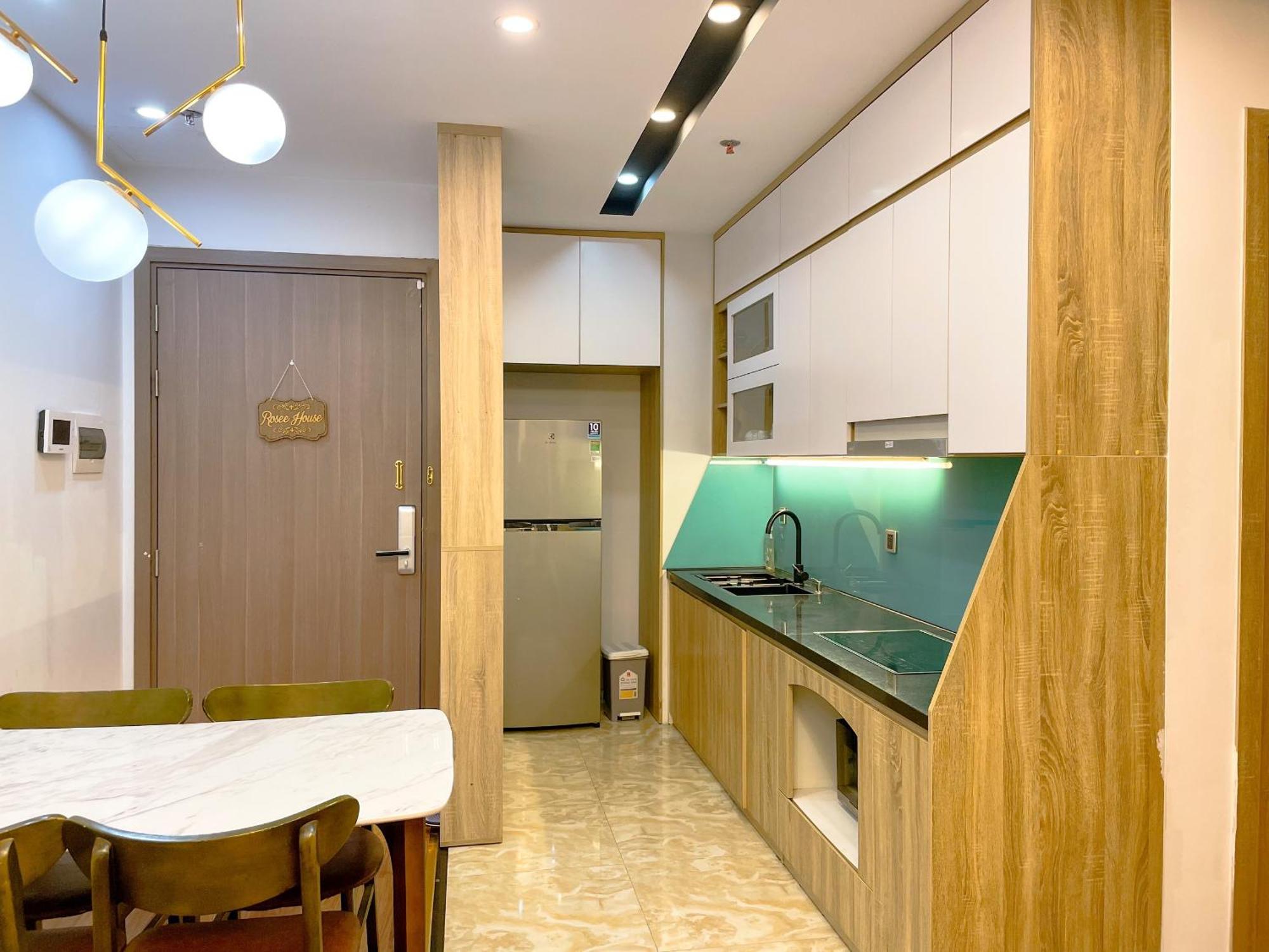 Rosee House -Luxury Apartment In Vinhomes Greenbay Ханой Екстериор снимка
