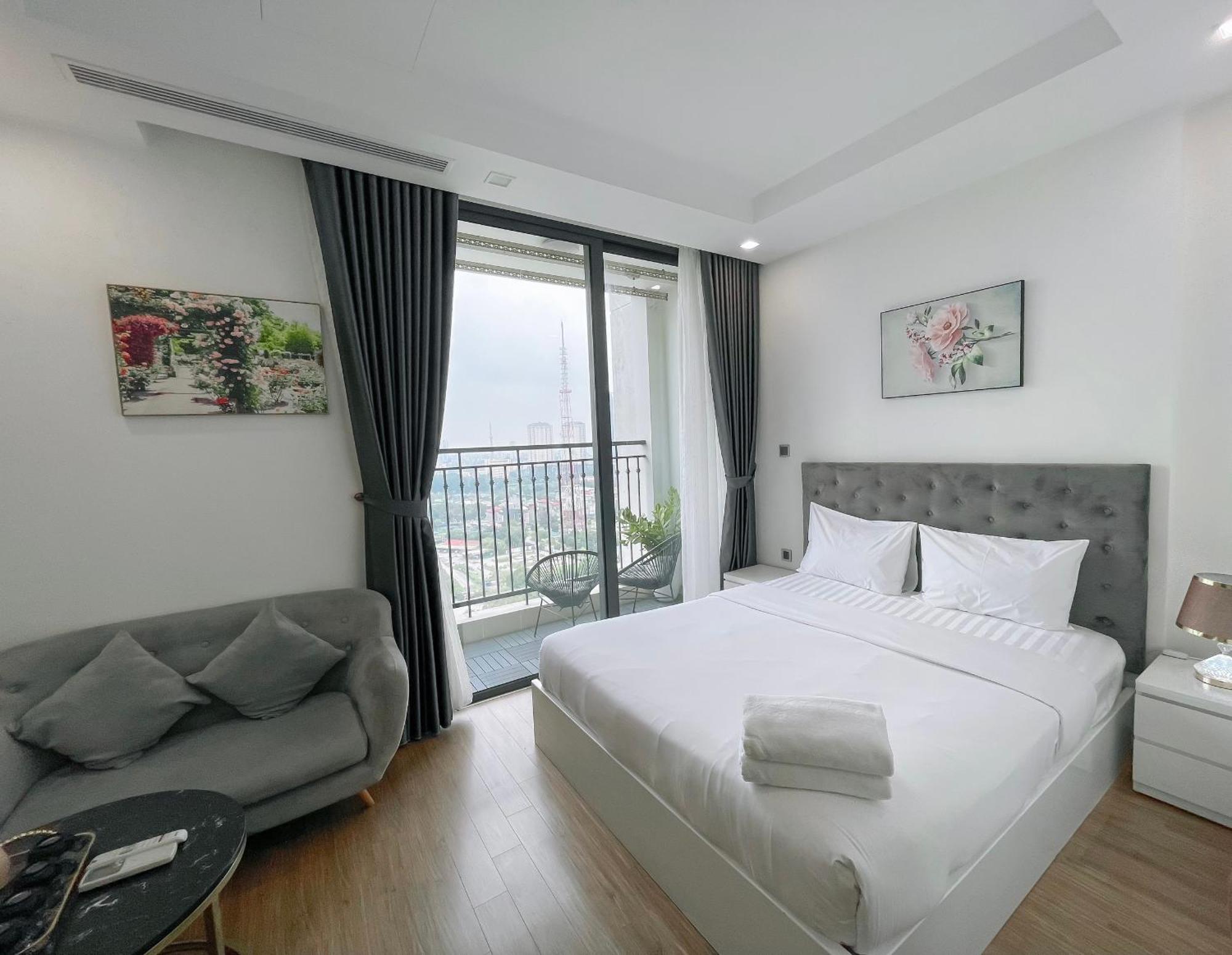 Rosee House -Luxury Apartment In Vinhomes Greenbay Ханой Екстериор снимка