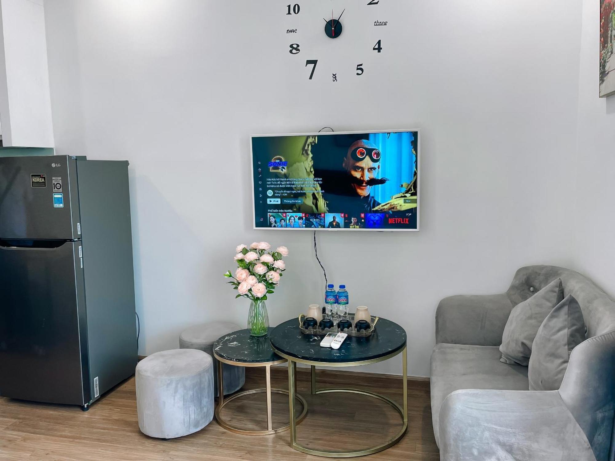 Rosee House -Luxury Apartment In Vinhomes Greenbay Ханой Екстериор снимка