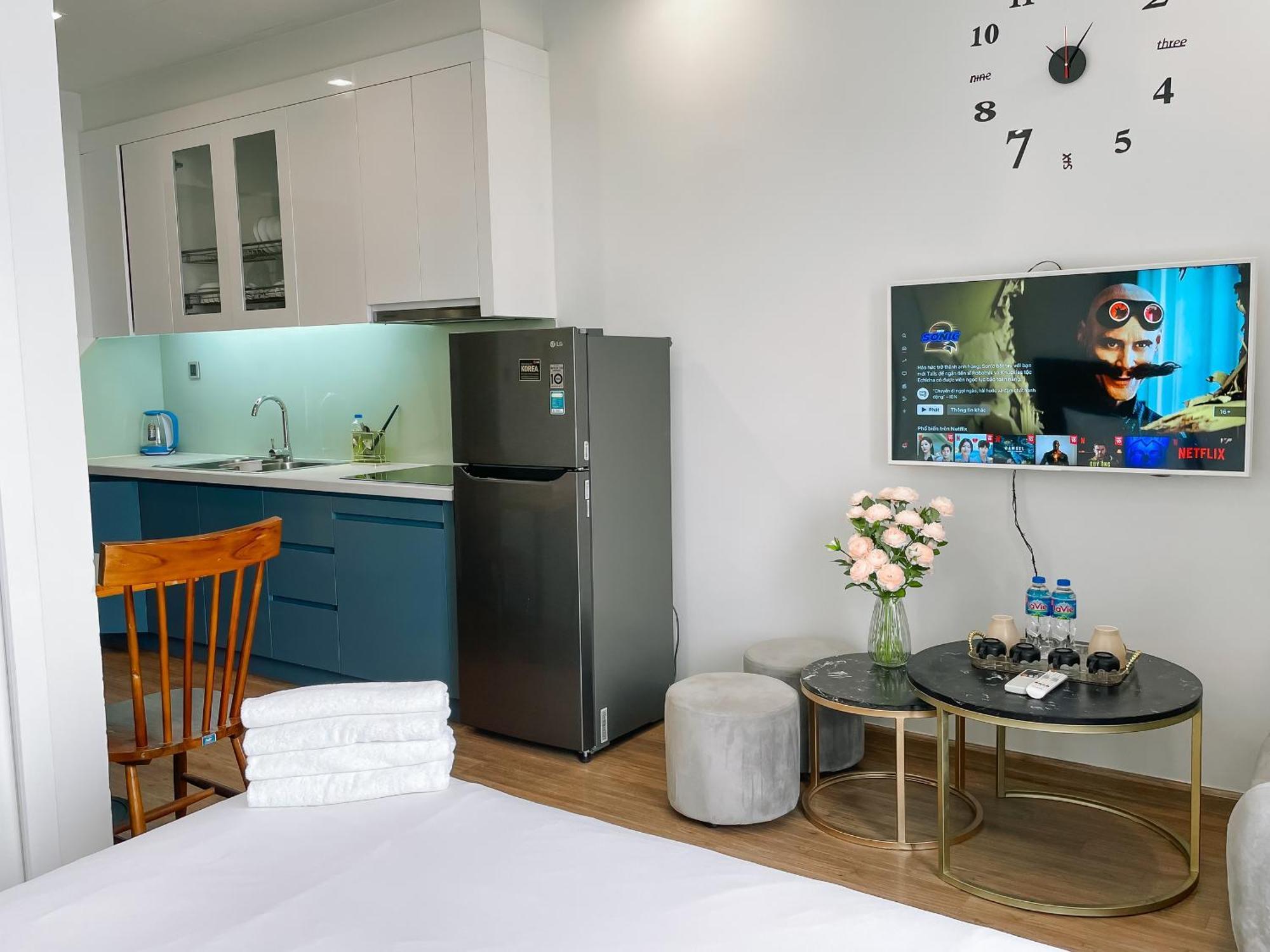 Rosee House -Luxury Apartment In Vinhomes Greenbay Ханой Екстериор снимка